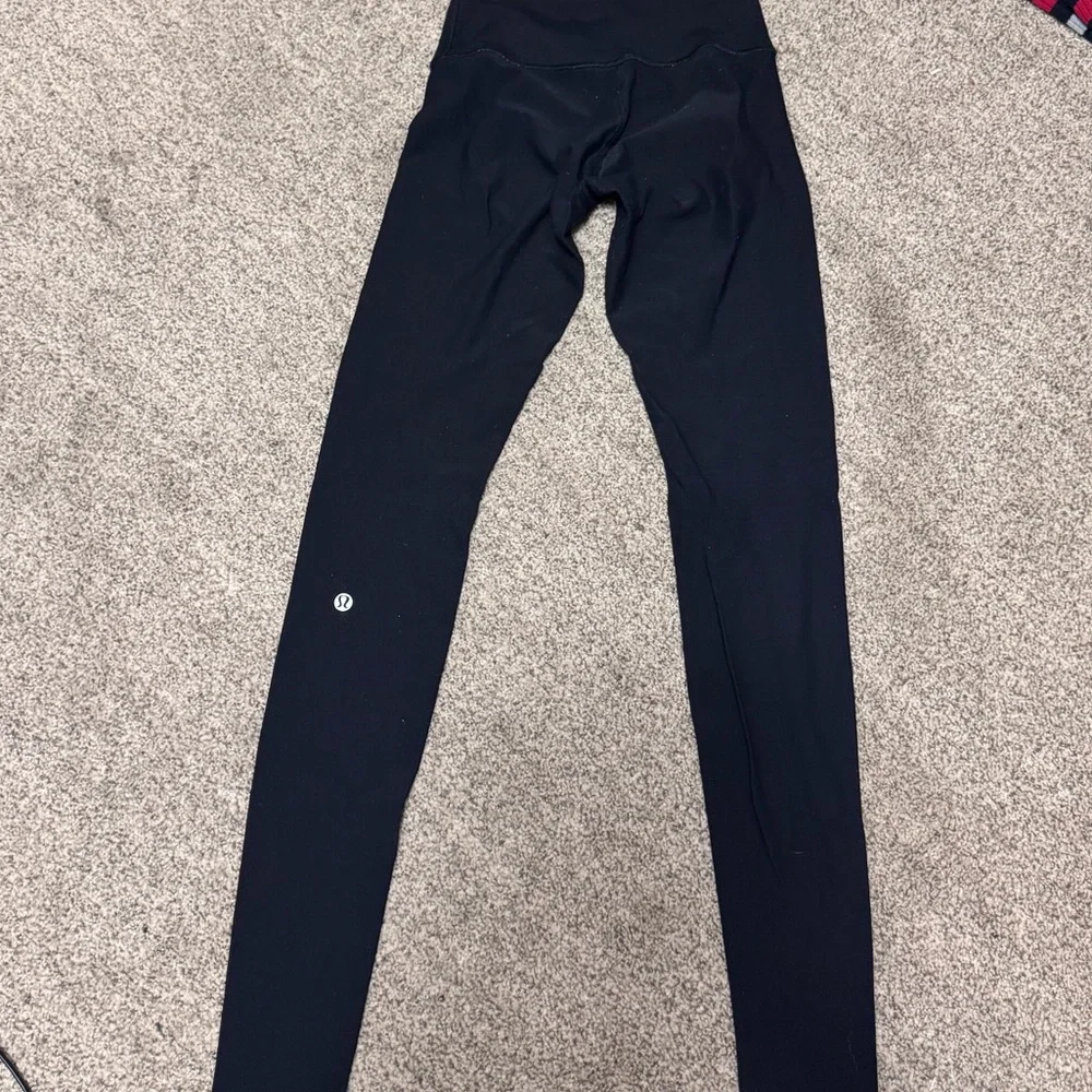 Lululemon *Reversible* Leggings - Picture 4 of 6